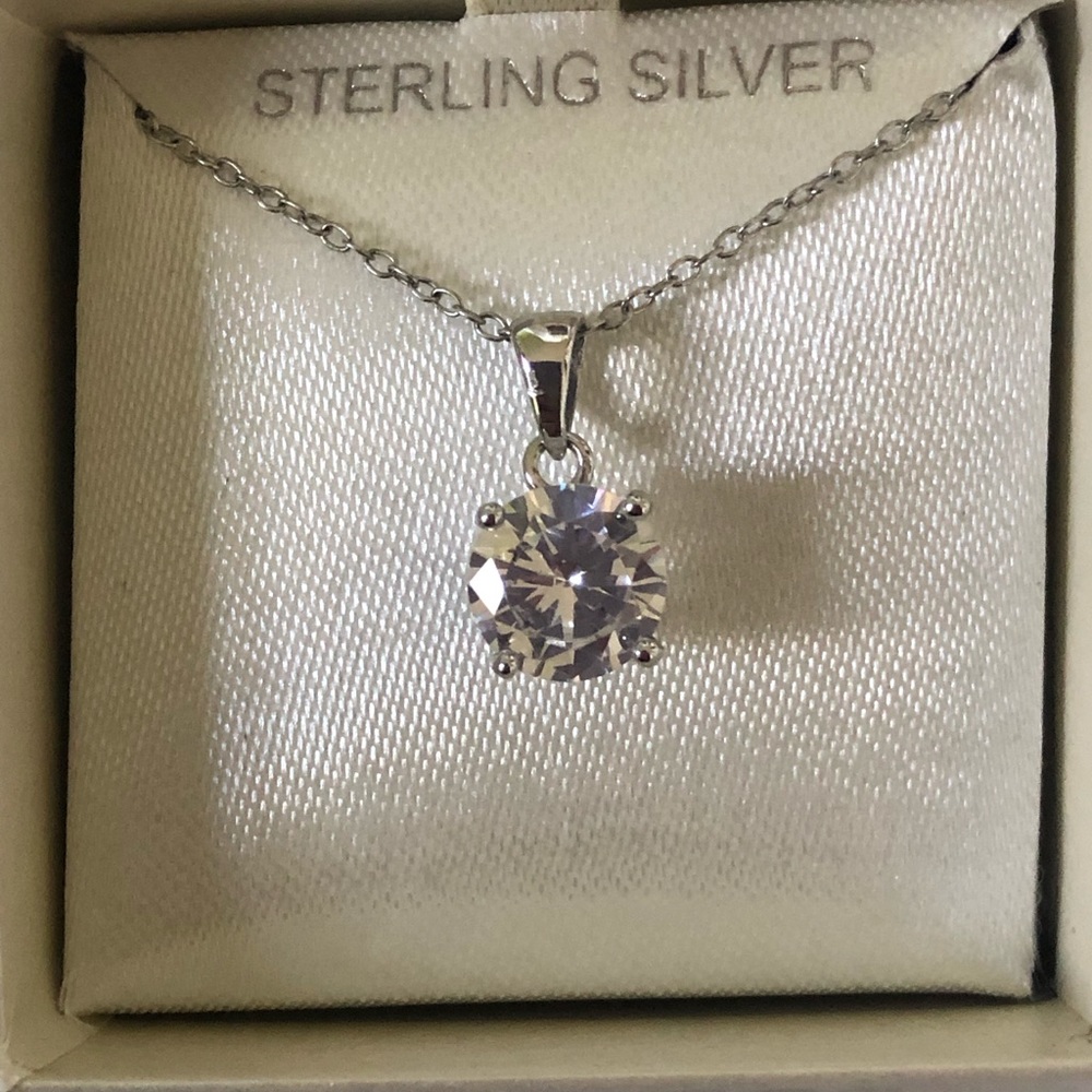 😍Beautiful sterling silver necklace😍